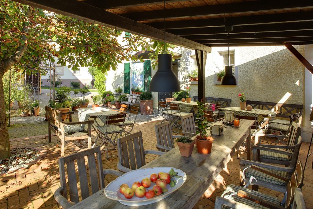 Gasthaus Schwanen & Villa Pfarrhus Stuhlingen Εξωτερικό φωτογραφία